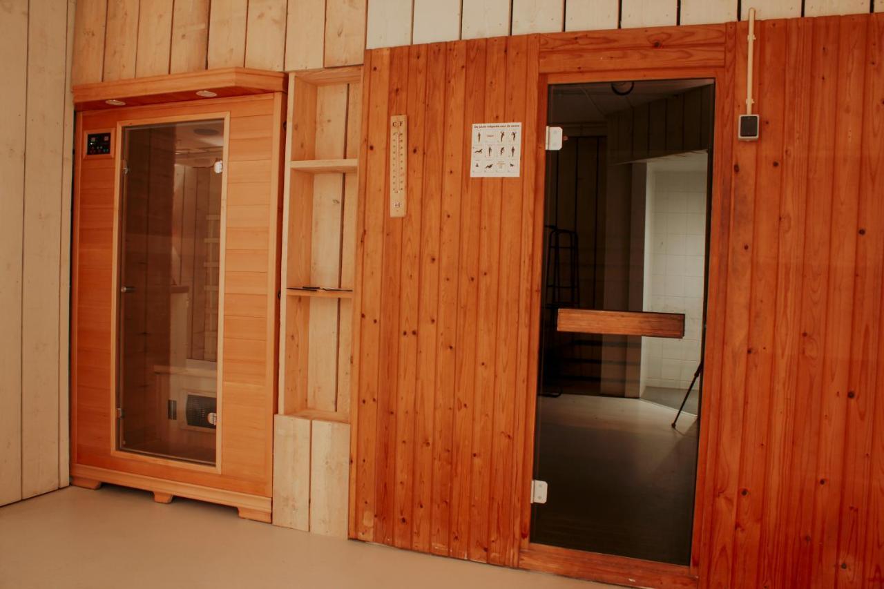 Luxus Familienvilla Mit Jacuzzi & Sauna 2 Tzummarum Exterior photo